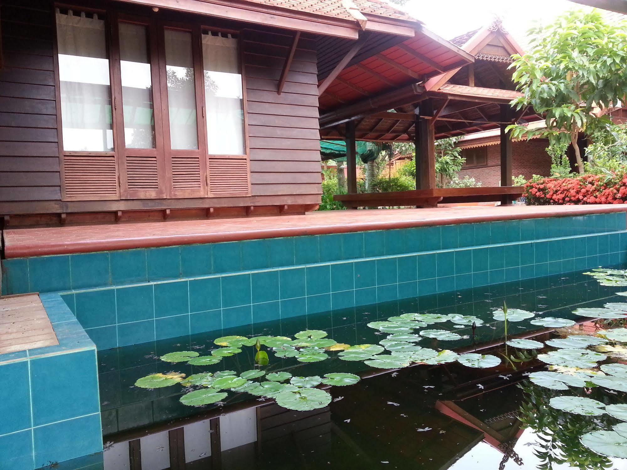 Rim Nam Kong Homestay Pak Chom Екстер'єр фото