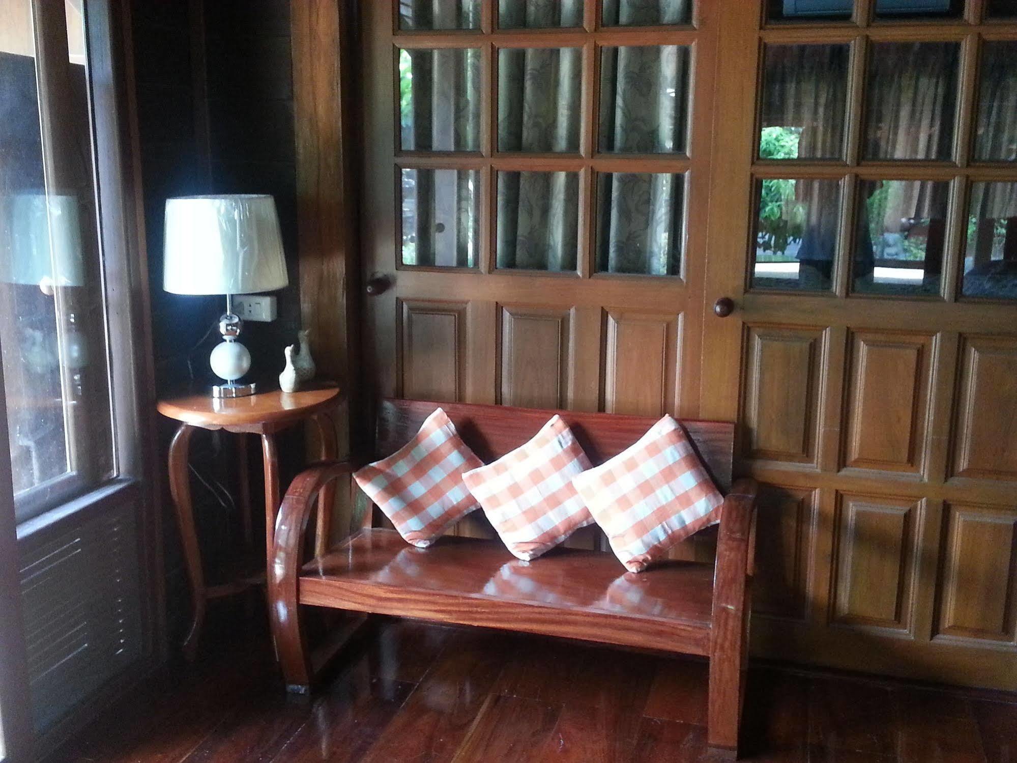 Rim Nam Kong Homestay Pak Chom Екстер'єр фото