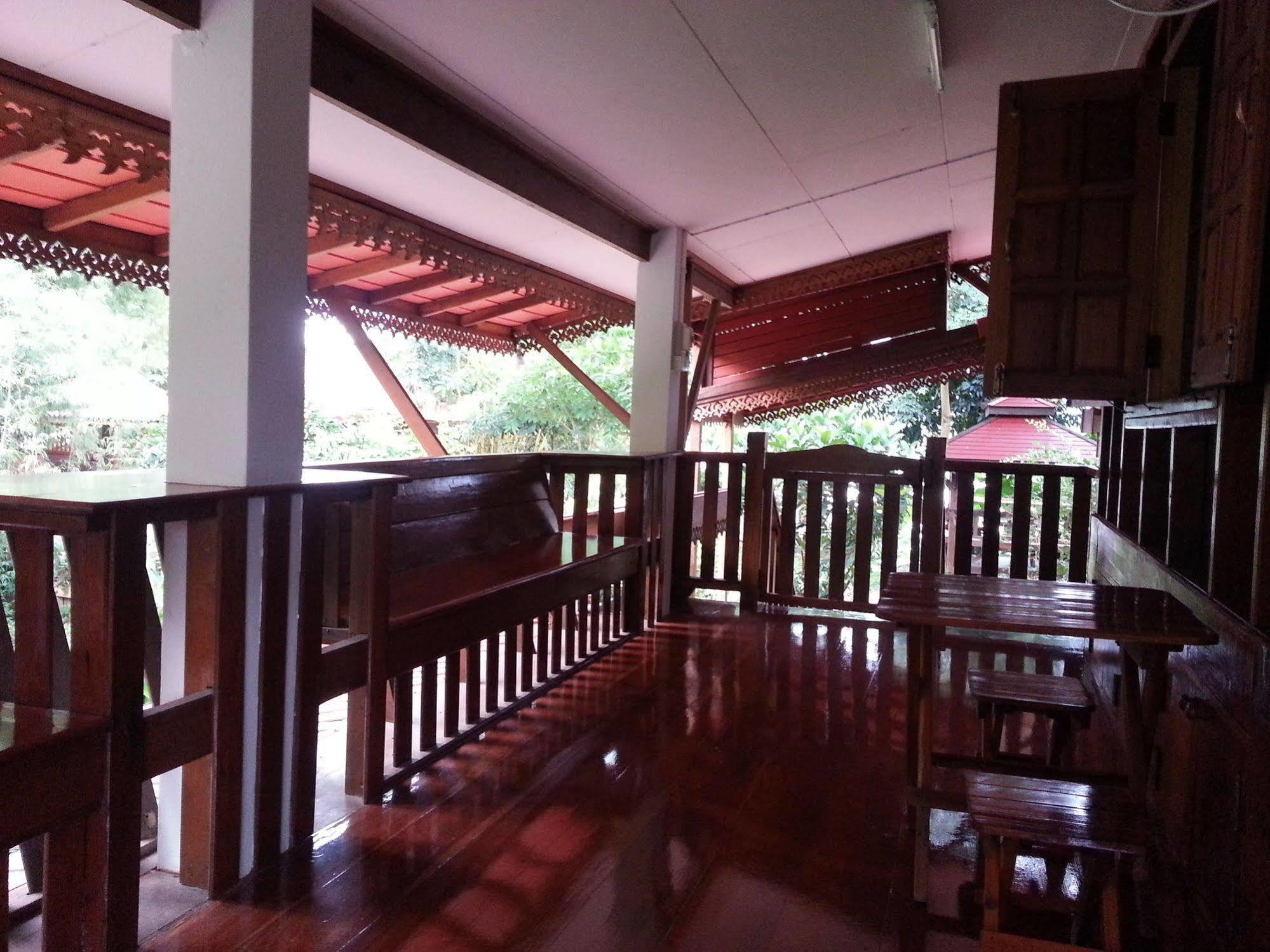 Rim Nam Kong Homestay Pak Chom Екстер'єр фото
