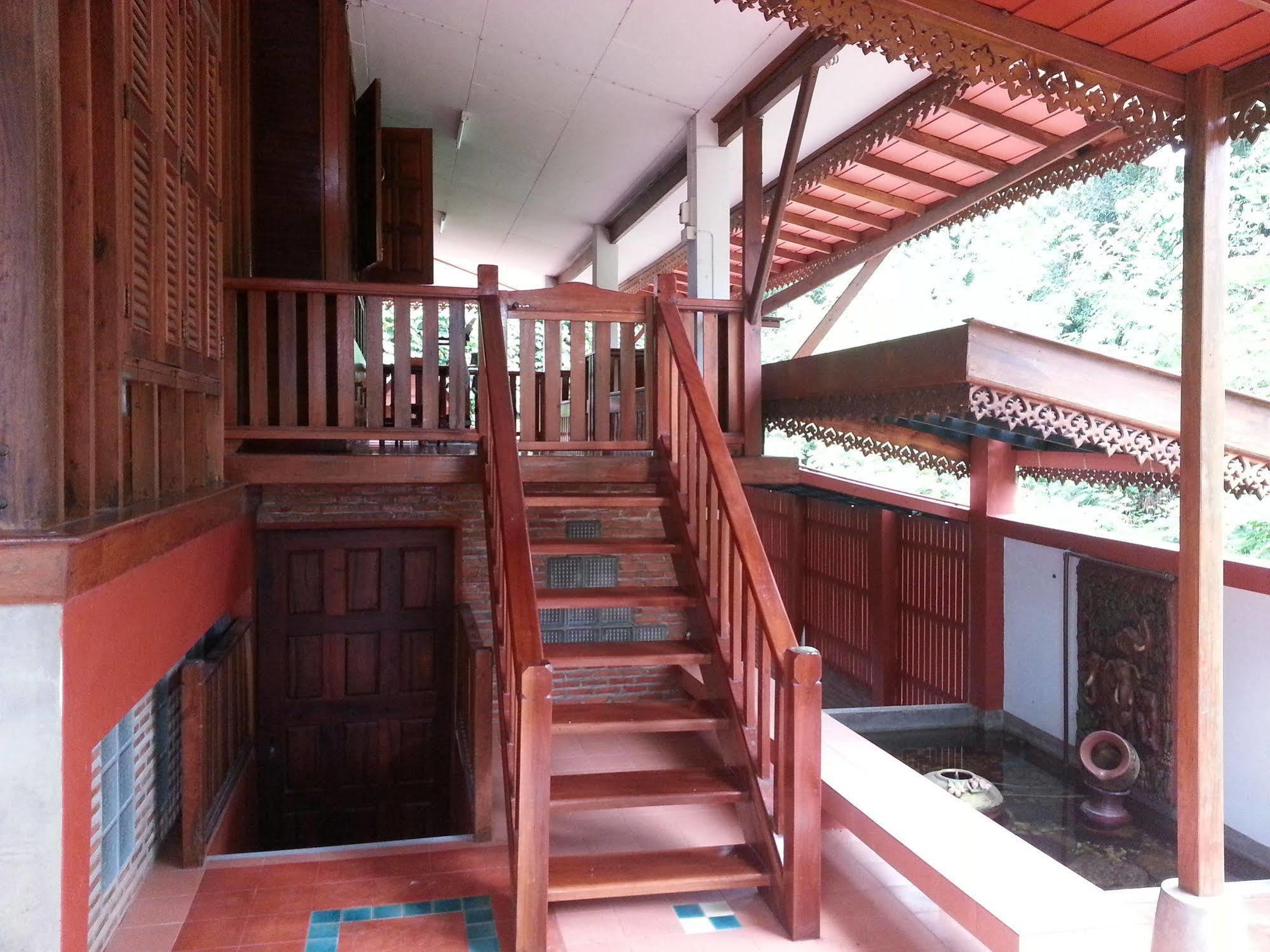 Rim Nam Kong Homestay Pak Chom Екстер'єр фото