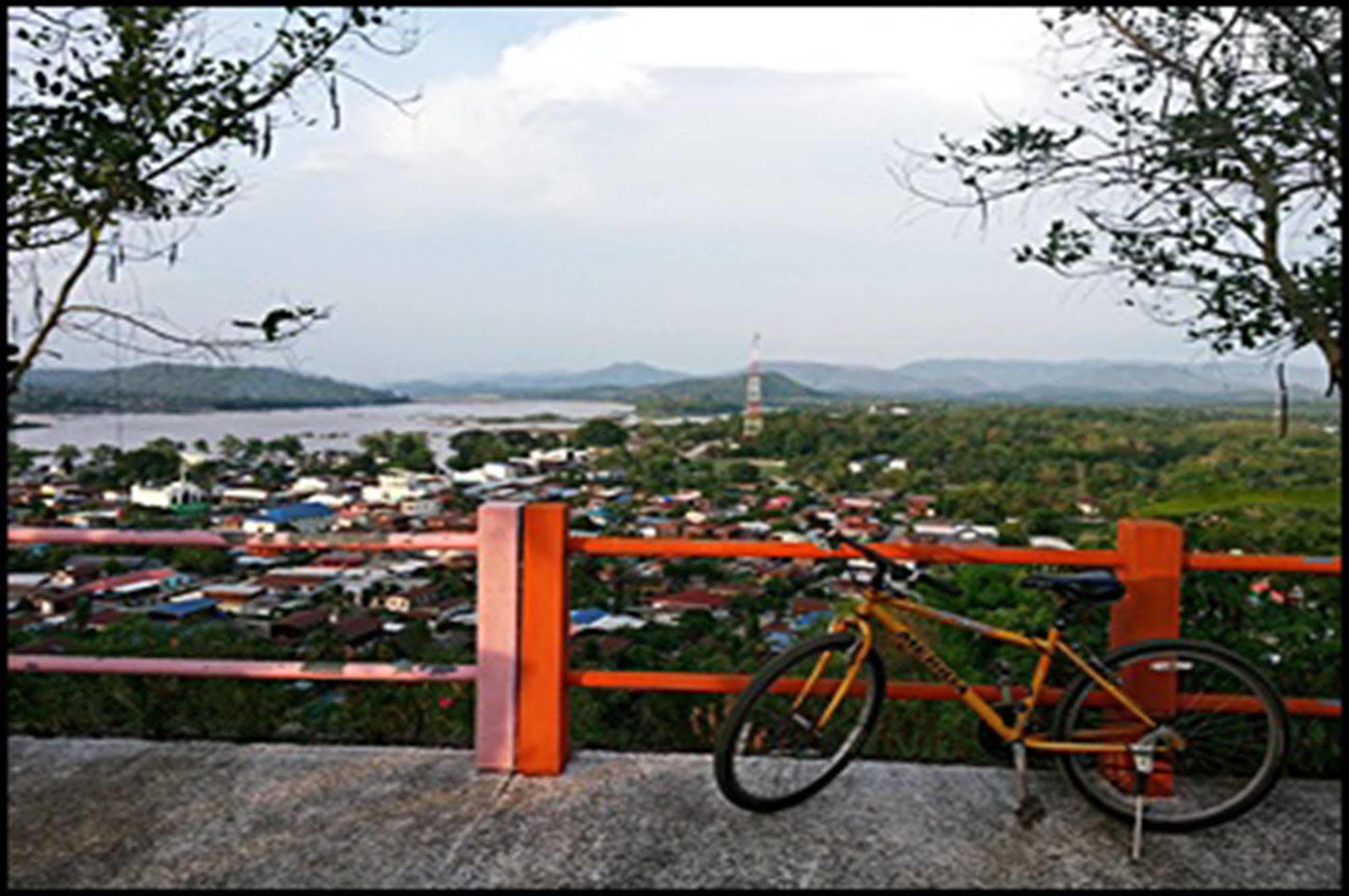 Rim Nam Kong Homestay Pak Chom Екстер'єр фото