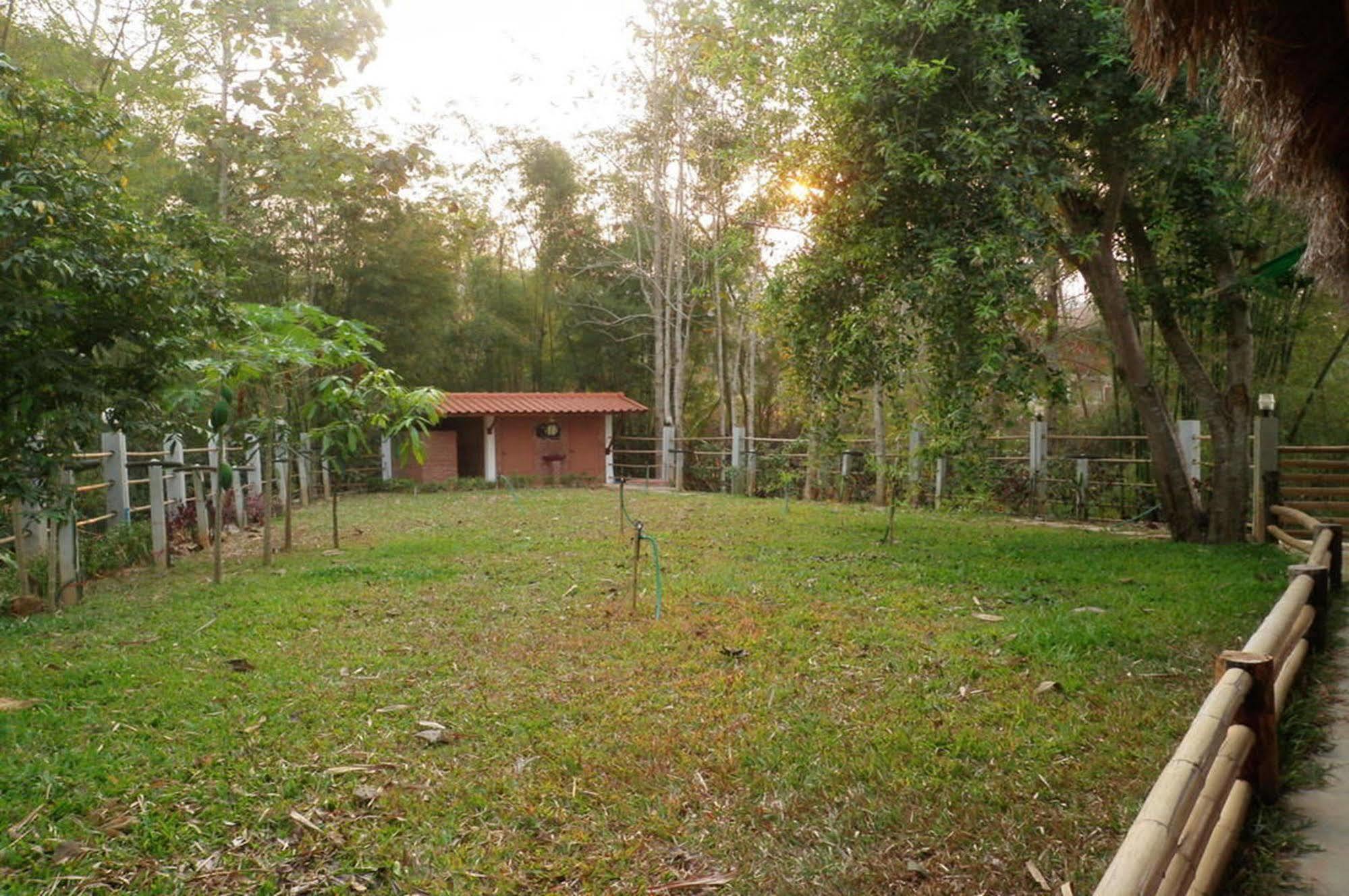 Rim Nam Kong Homestay Pak Chom Екстер'єр фото