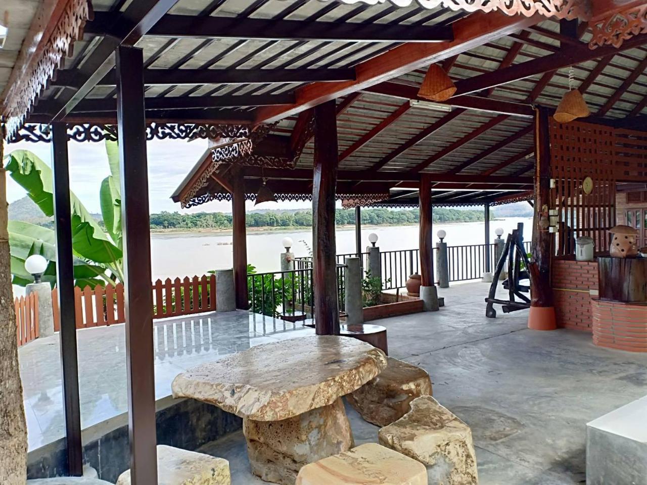 Rim Nam Kong Homestay Pak Chom Екстер'єр фото